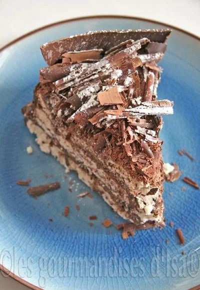 GÂTEAU D appétissant, prêt à être dégusté