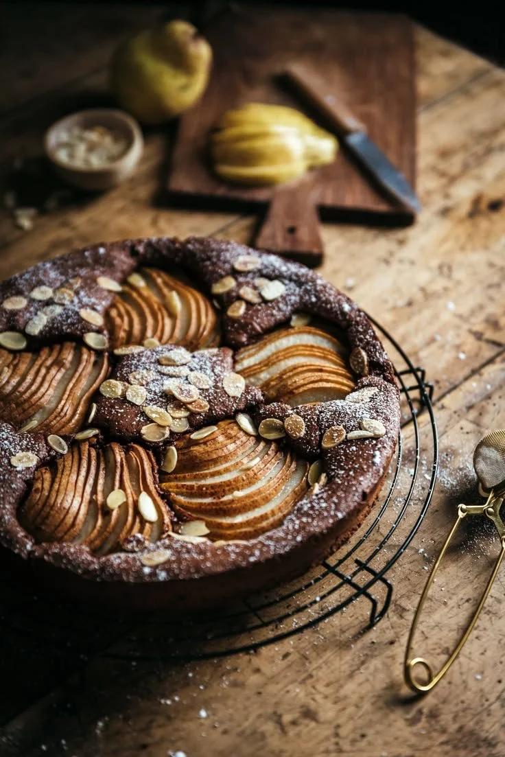 Gâteau poire chocolat sans farine et sans gluten, appétissant et savoureux