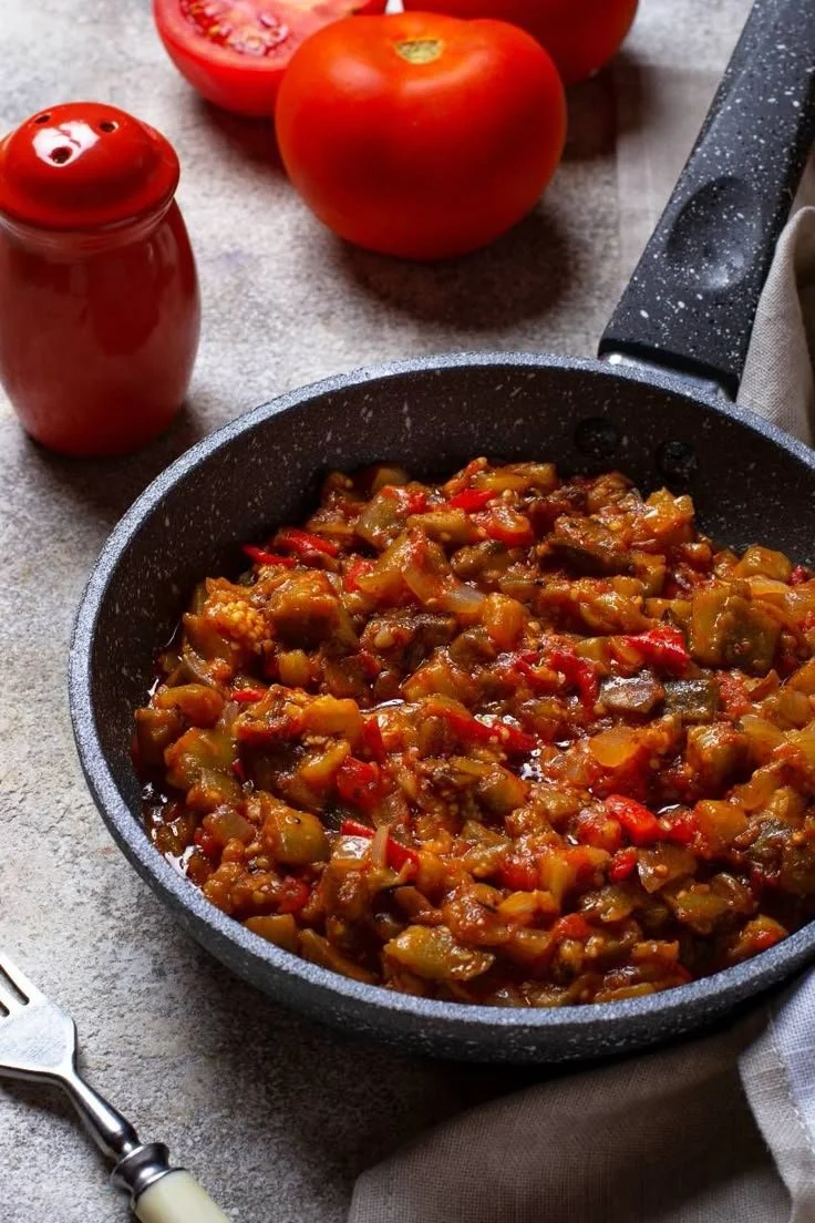 Plat savoureux à base d'aubergines, idées recettes pour cuisiner les aubergines.