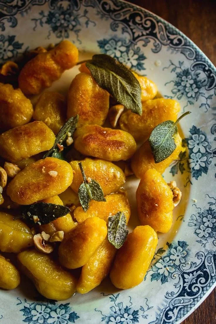 Gnocchi à la courge butternut et à la sauge, plat savoureux et réconfortant