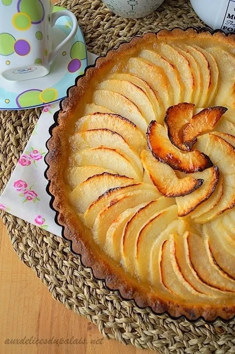 Tarte aux pommes délicieuse préparée par Aux délices du palais
